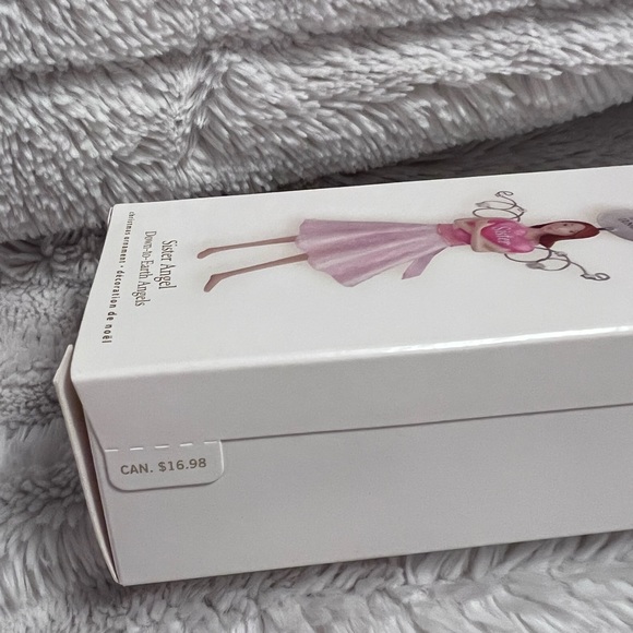 Hallmark Sisters Keepsake ornament - Picture 2 of 5